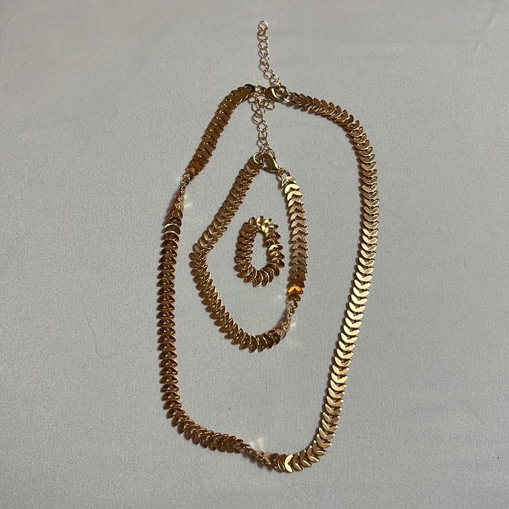 Necklace and bracelet with ring set